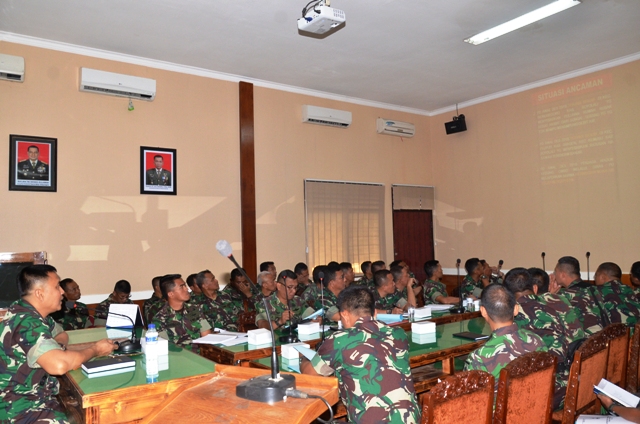 Brifing pelaku latihan posko korem 073/Mkt